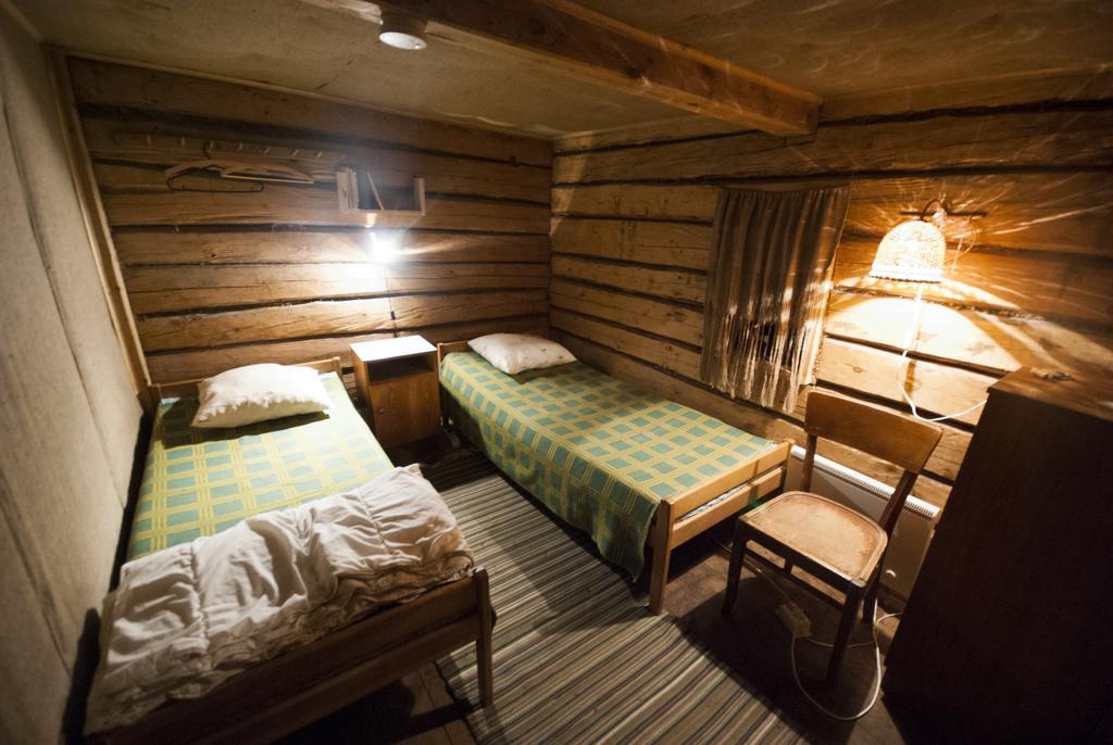 Värava Farm Hotell Pidula Exteriör bild