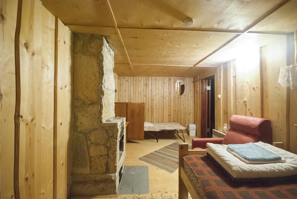 Värava Farm Hotell Pidula Exteriör bild