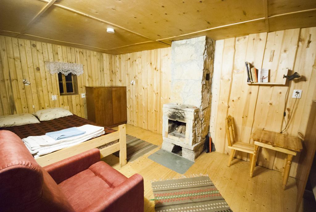 Värava Farm Hotell Pidula Exteriör bild