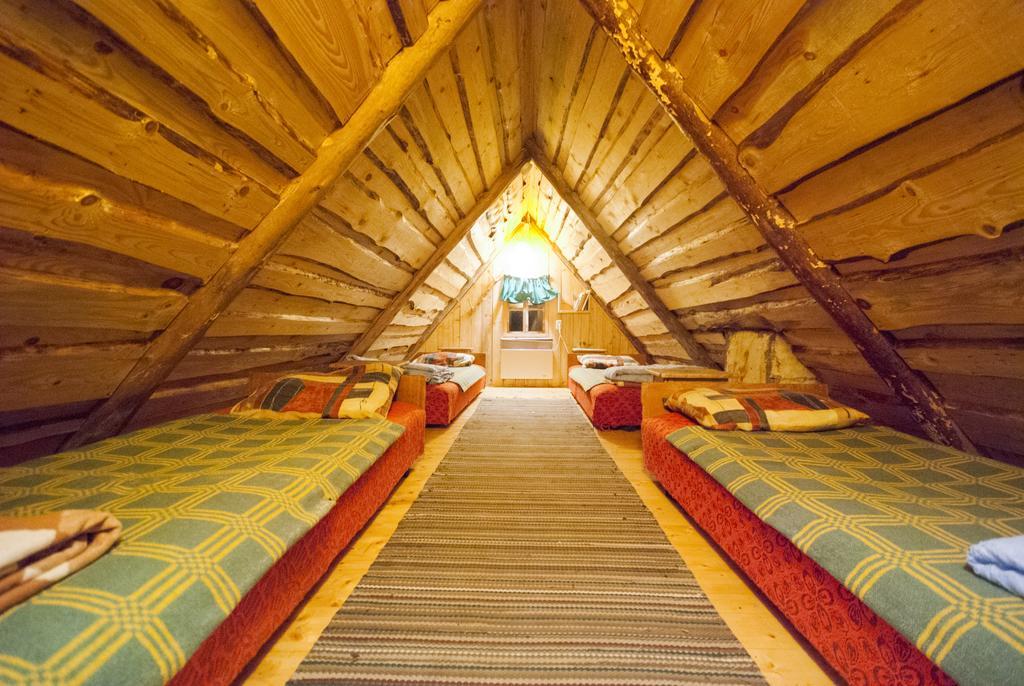 Värava Farm Hotell Pidula Exteriör bild