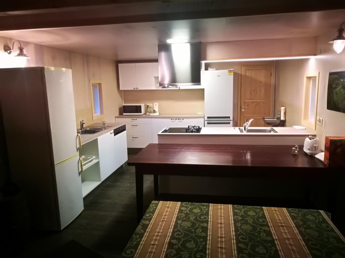 Värava Farm Hotell Pidula Exteriör bild