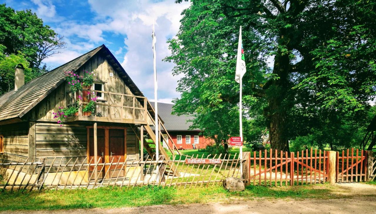 Värava Farm Hotell Pidula Exteriör bild